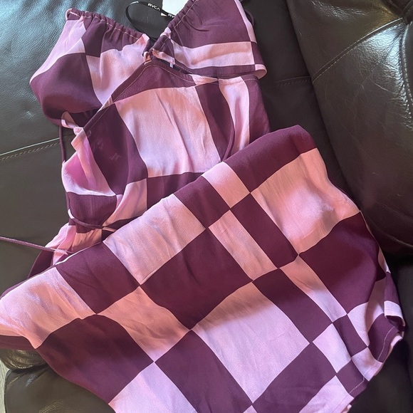 RVCA Purple and Pink Checkered Chemise - Picture 4 of 8